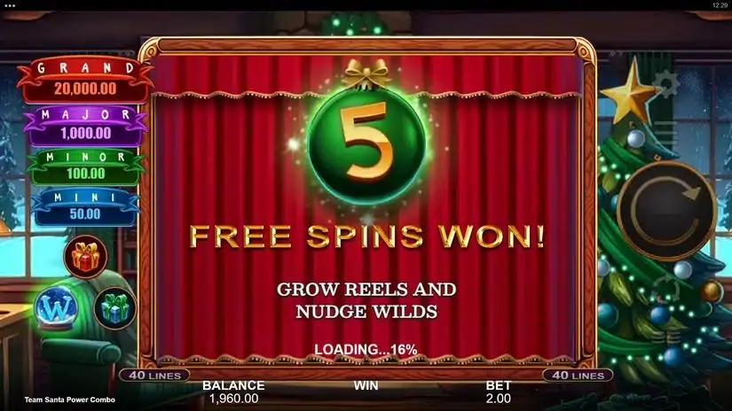 Team Santa Power Combo slot screenshot 2
