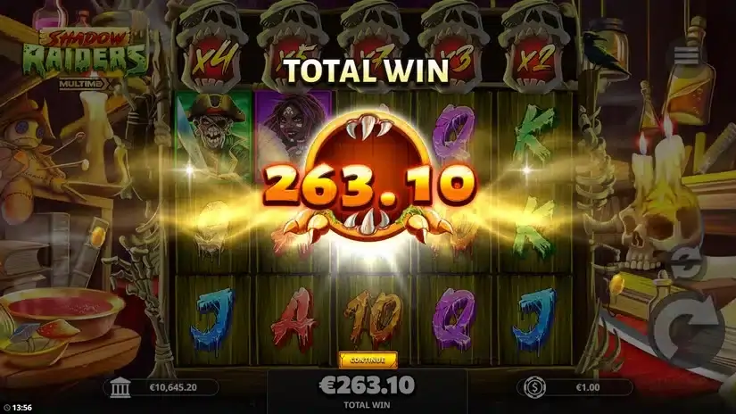 Shadow Raiders MultiMax slot screenshot 