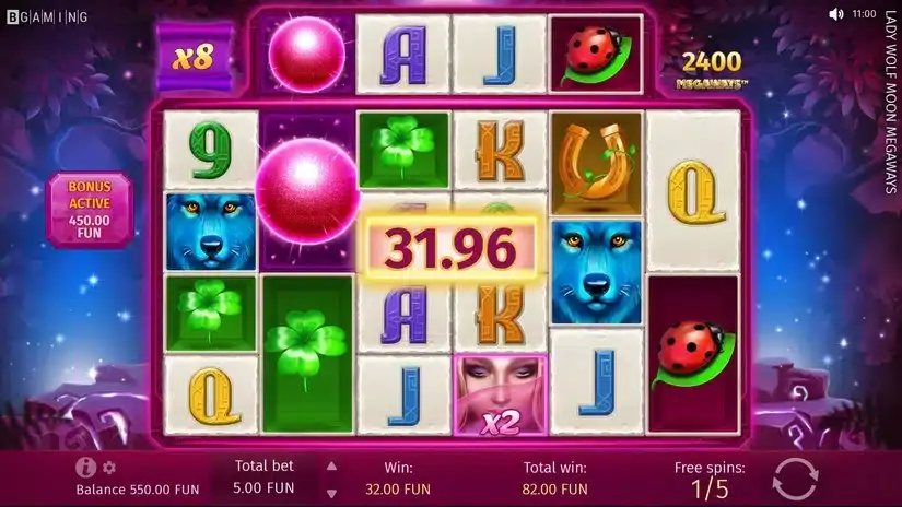 Lady Wolf Moon Megaways slot screenshot 5