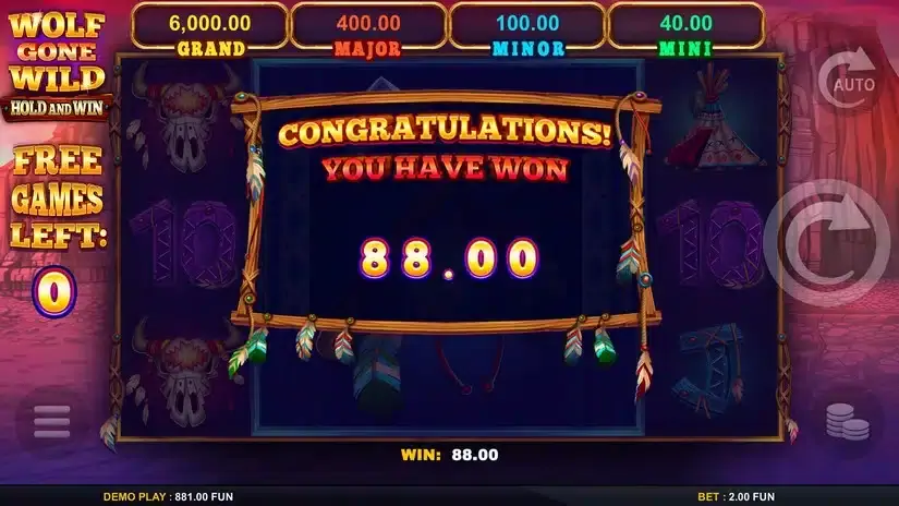 Wolf Gone Wild Hold And Win slot screenshot 