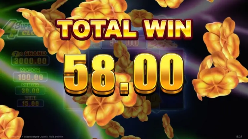 4 Supercharged Clovers: Hold and Win slot screenshot 5