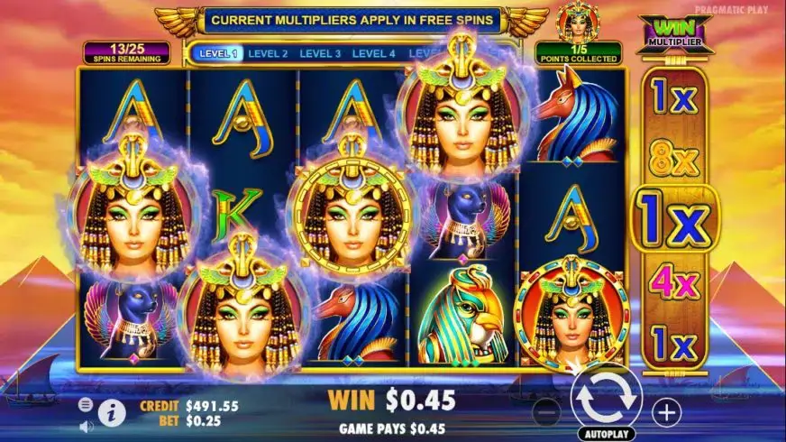 Queen of Gold slot screenshot 3